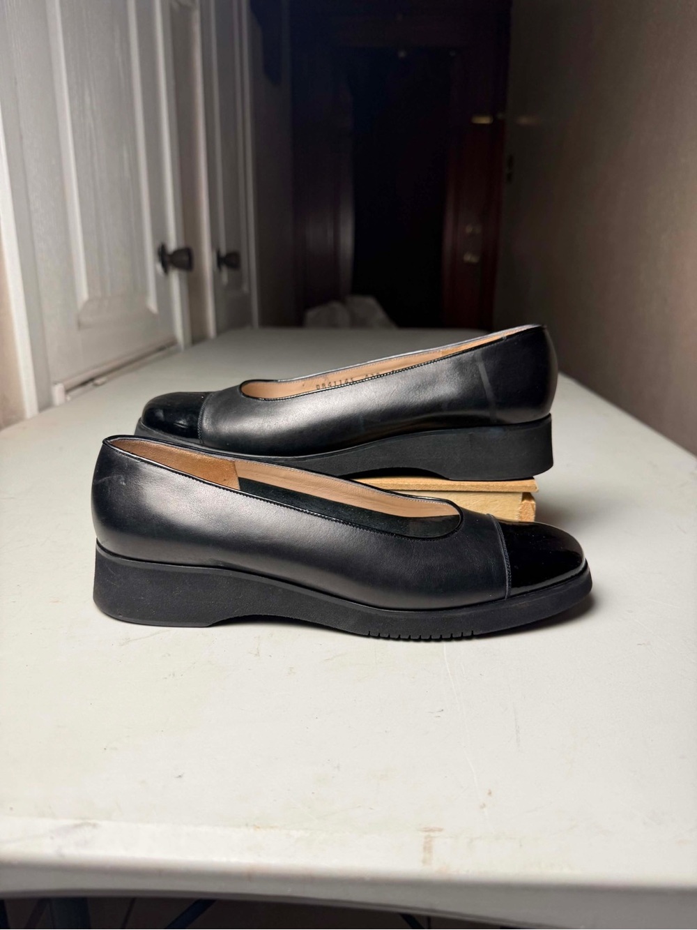 Salvatore Ferragamo Boutique Cap Toe platform Sz 9